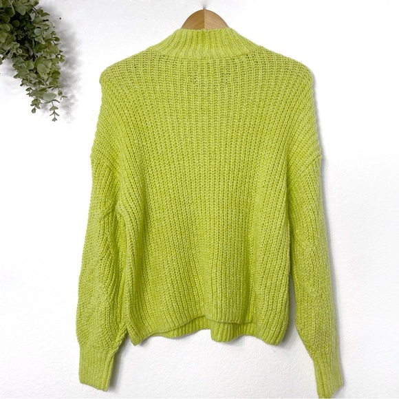 NWT AMERICAN EAGLE • Cable Knit Mock Neck Sweater - Picture 6 of 6